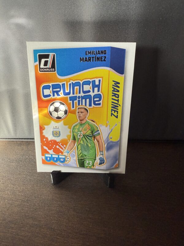 Dibu Martinez - Donruss 2025 - Crunch Time (SILVER PARALLEL)