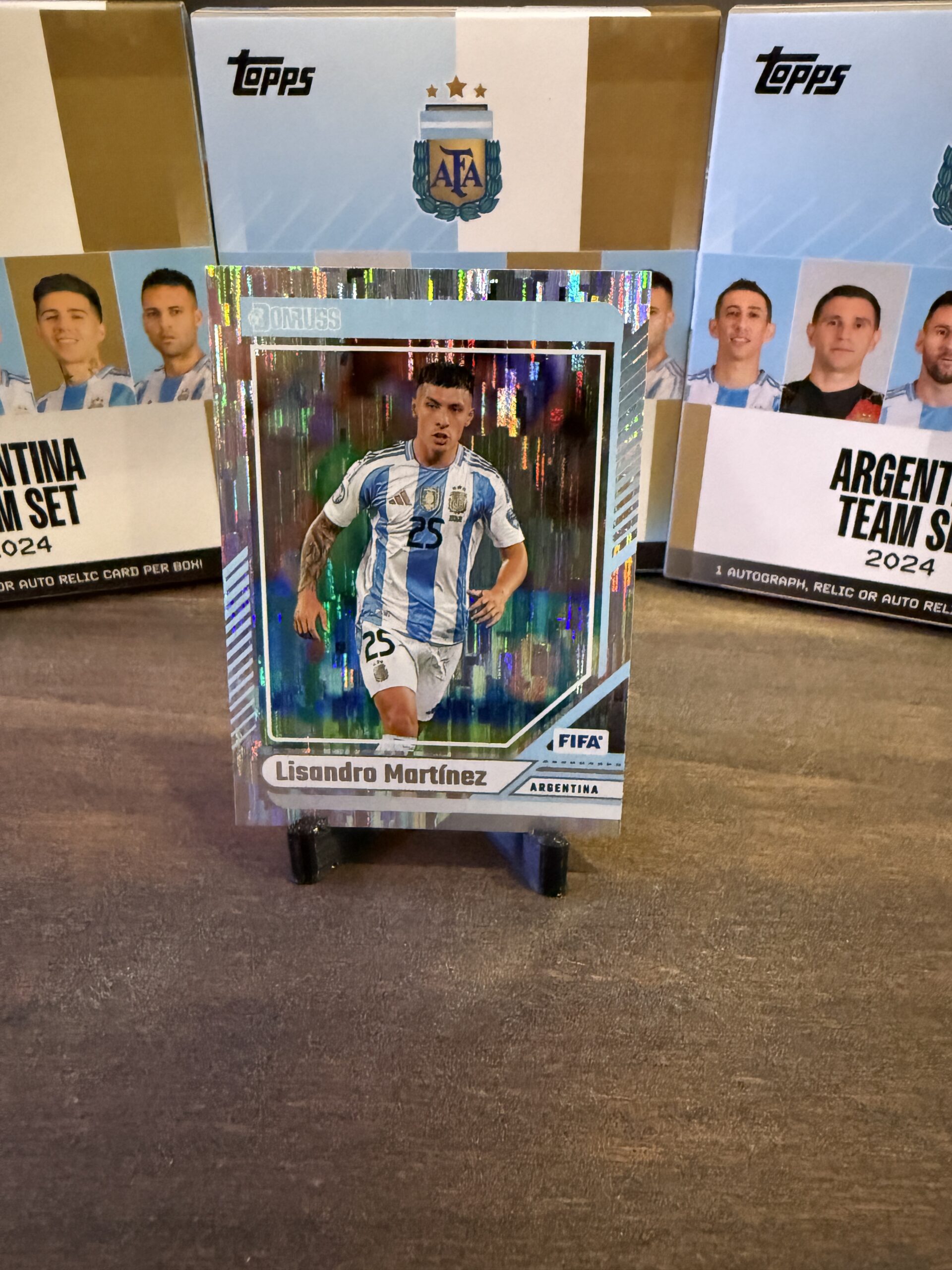 Lisandro Martinez – Donruss 2025 (MATRIX)