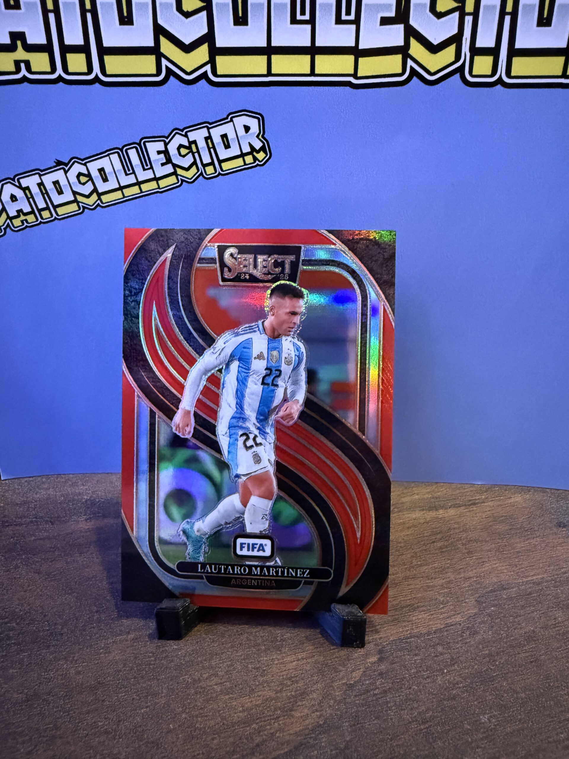 Lautaro Martinez – Select 2025 (Red Parallel)