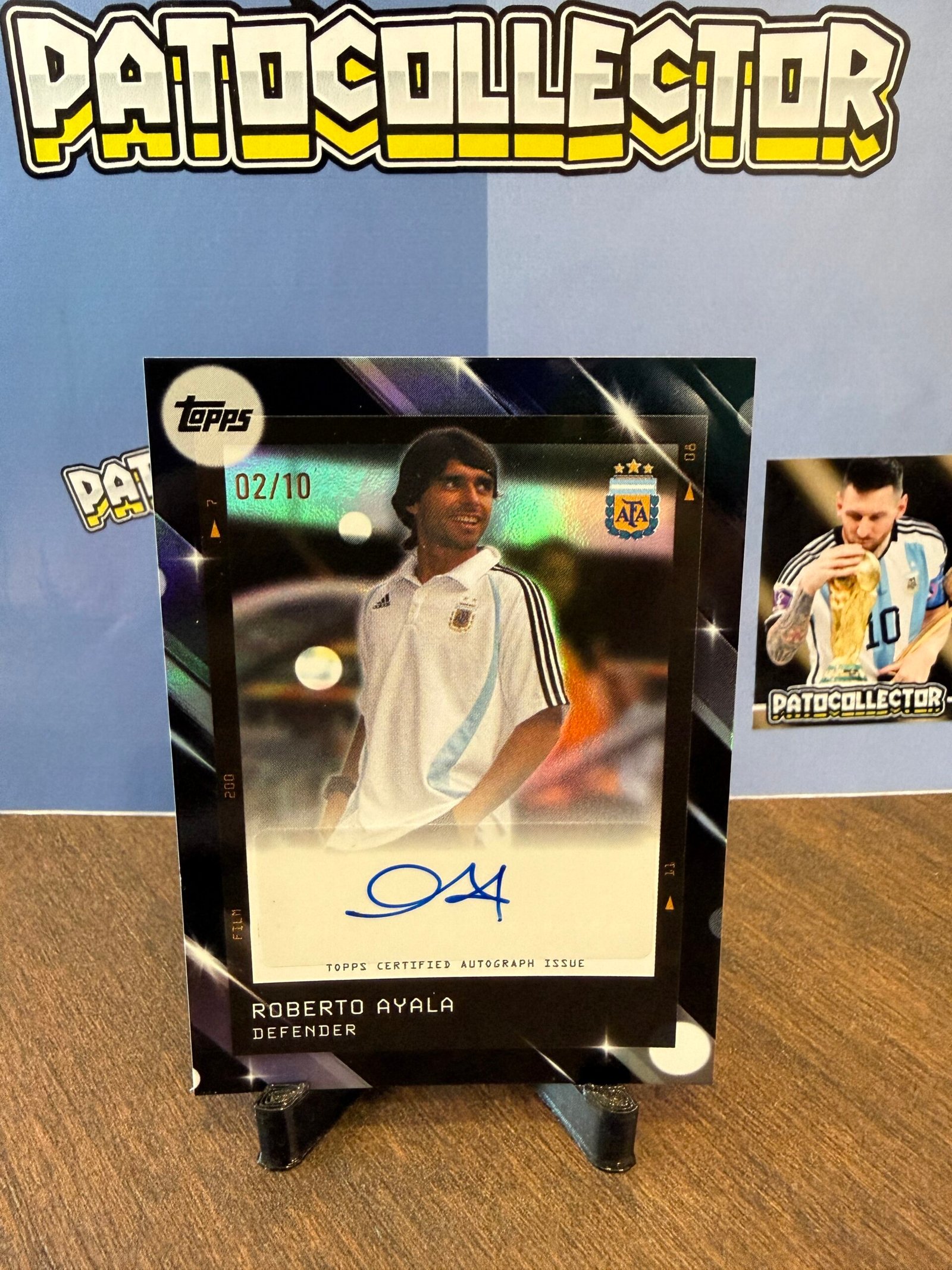 IMG_6240 Roberto Ayala Topps Focus 2025 (Firma /10) - Imagen 1